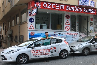 Özcem Sürücü Kursu ön Cephe Görünümü